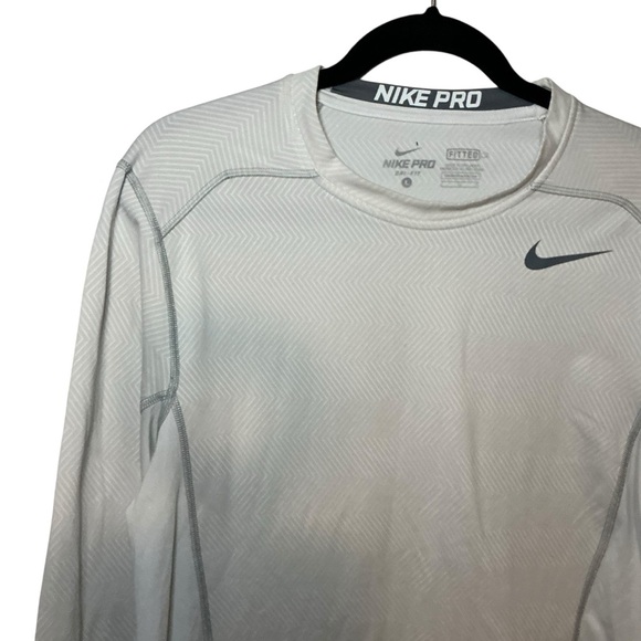 Nike Pro Men's Light Gray Long Sleeve Tee - Picture 2 of 4